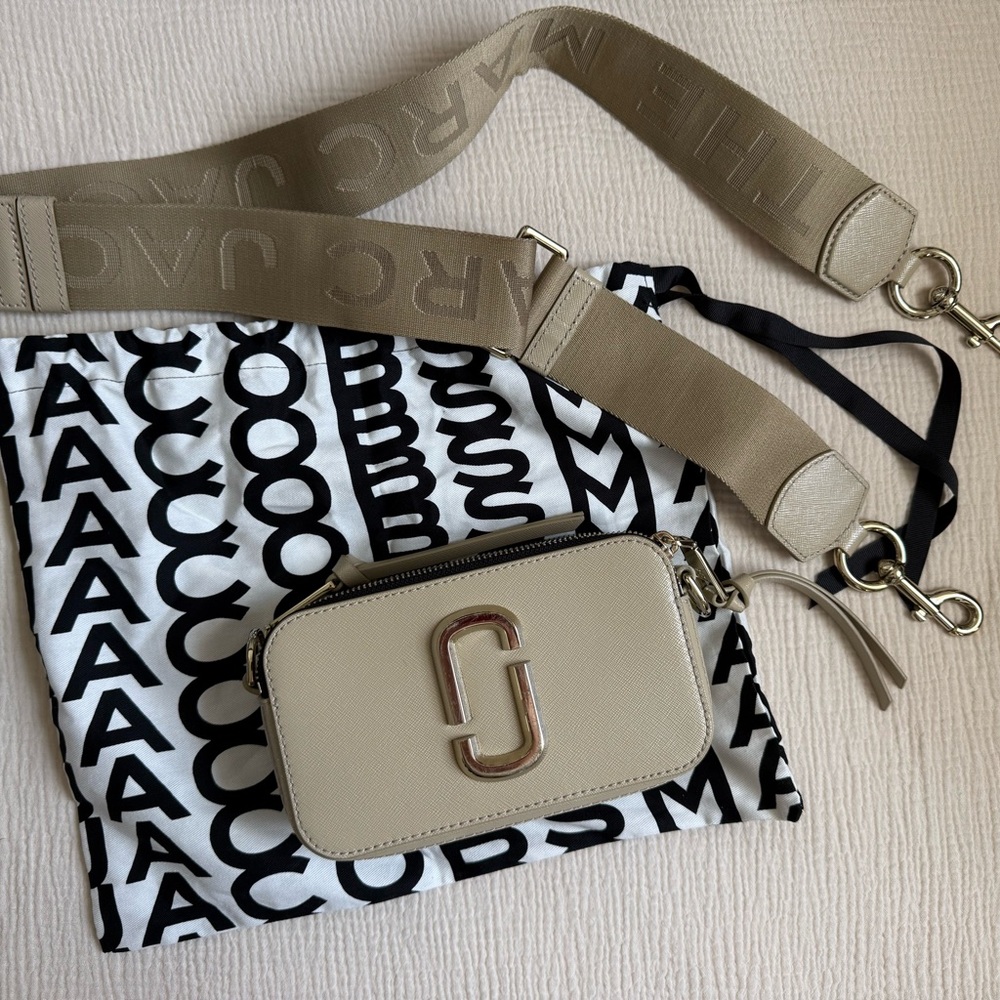 Marc Jacobs Cream Double J Leather Crossbody